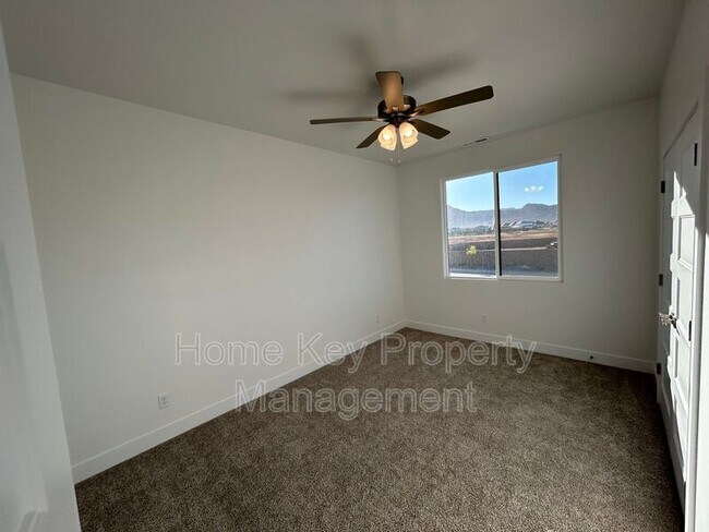 Building Photo - 4065 Eureka Aly