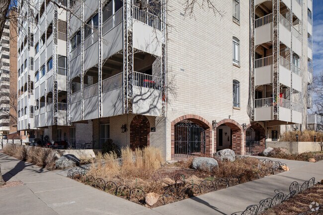 Building Photo - Cheesman Tower West lofts