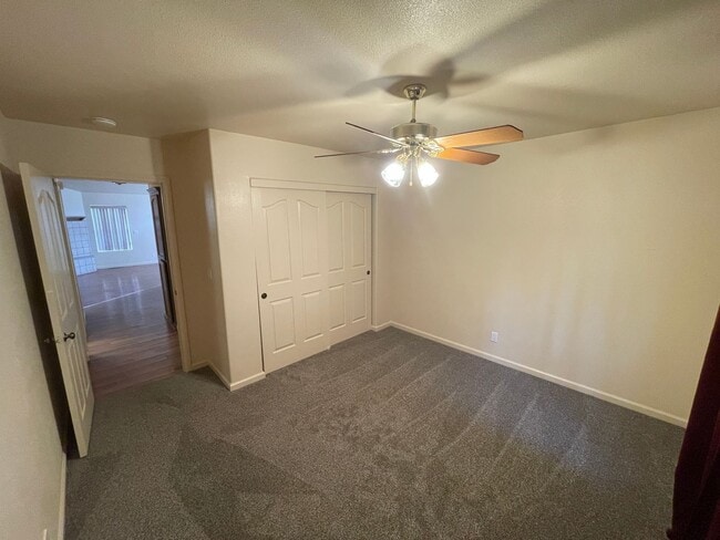 Building Photo - Magalia 3 bedroom 2 bath home, attached garage, low maintenance yard, california room