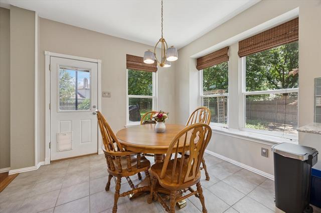Building Photo - 8408 Island Ct