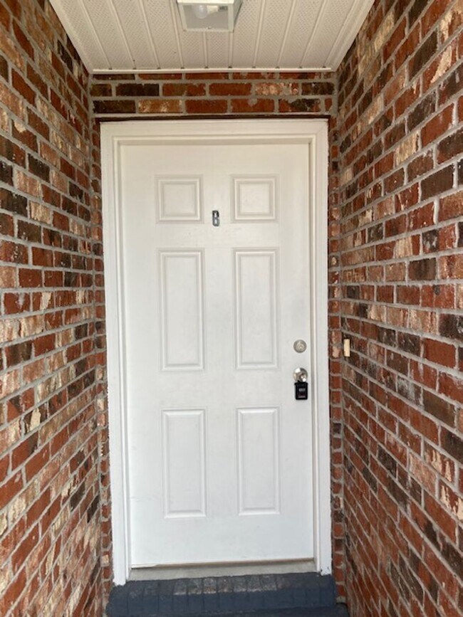 Building Photo - 35 Brunswick Ln