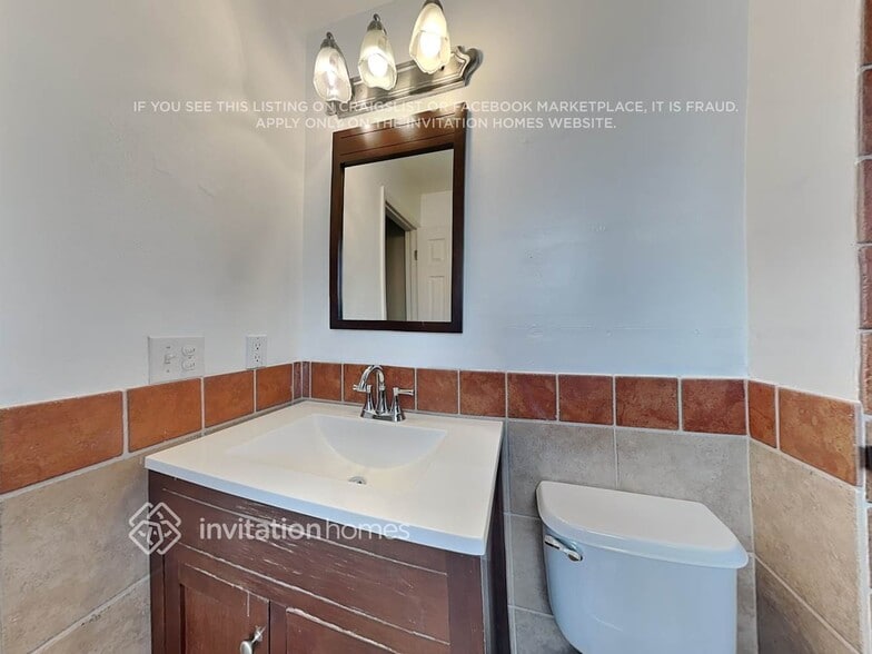 Building Photo - 8860 Cody St