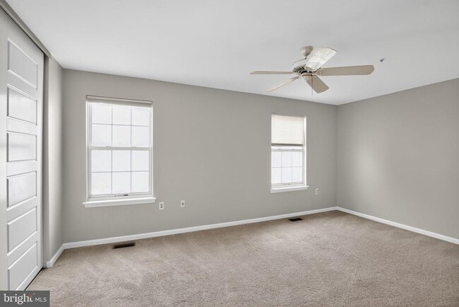 Building Photo - 2492 Wentworth Dr