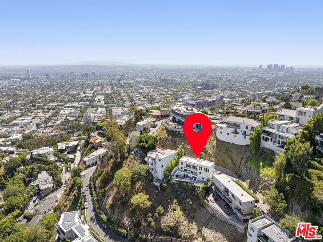 Building Photo - 8540 Hillside Ave