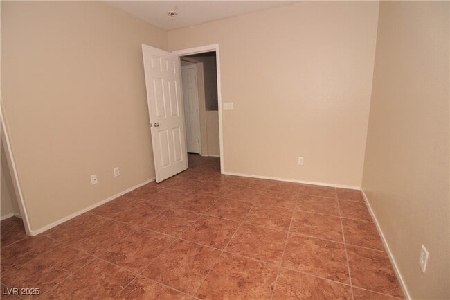 Building Photo - 676 Swift Eagle Ave