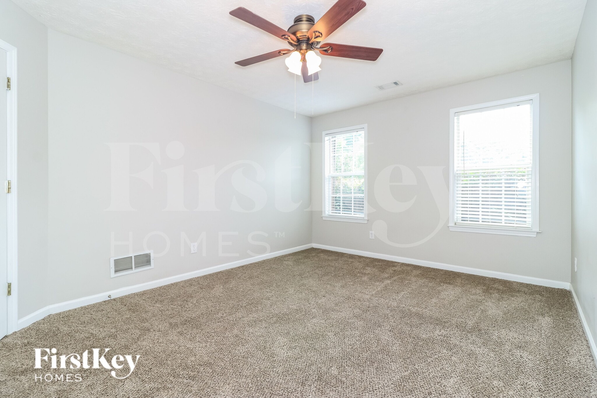 Building Photo - 1335 Enclave Way