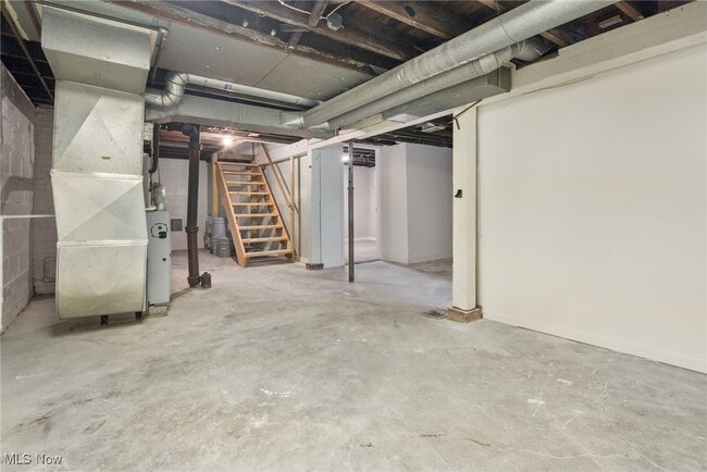 Building Photo - 12 Bouquet Ave