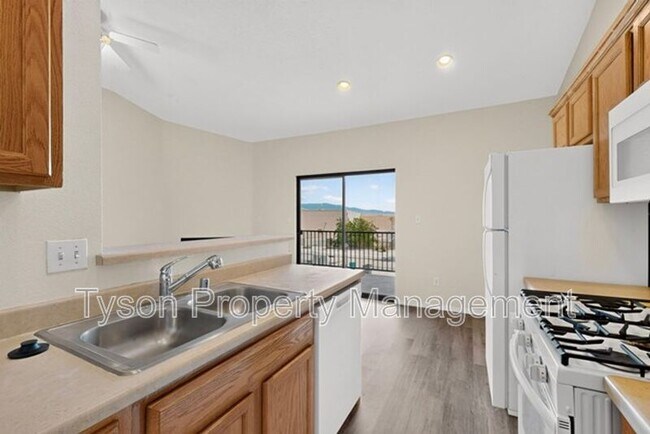 Building Photo - 4209 Ridgeway Ct