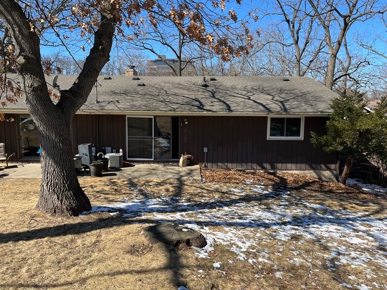 Exterior Rear - 3001 Ashford Ln