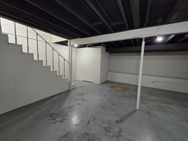 Building Photo - 705 Decatur St