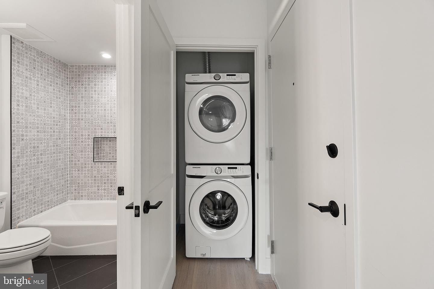 Building Photo - 1312 13th St NW