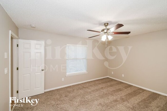 Building Photo - 12262 Gehrig Dr