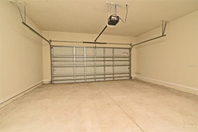 Building Photo - 3101 Emerald Acrs Ln