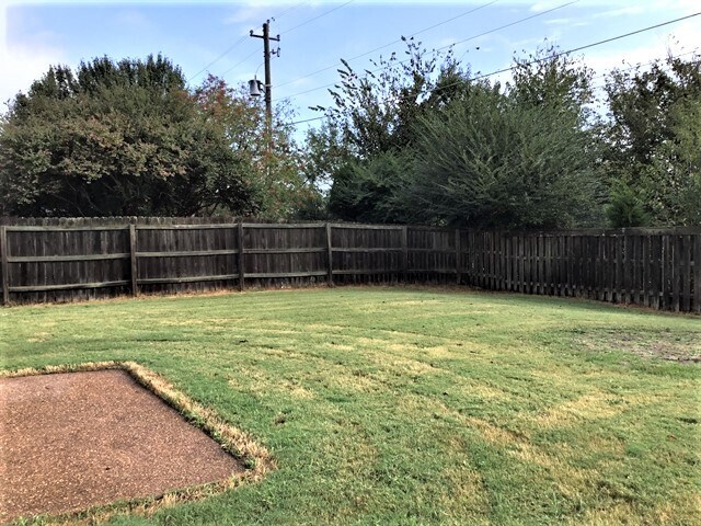 Building Photo - 1406 Siskin Dr