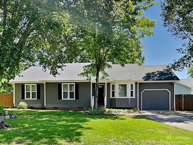Primary Photo - 3336 Castlegate Dr