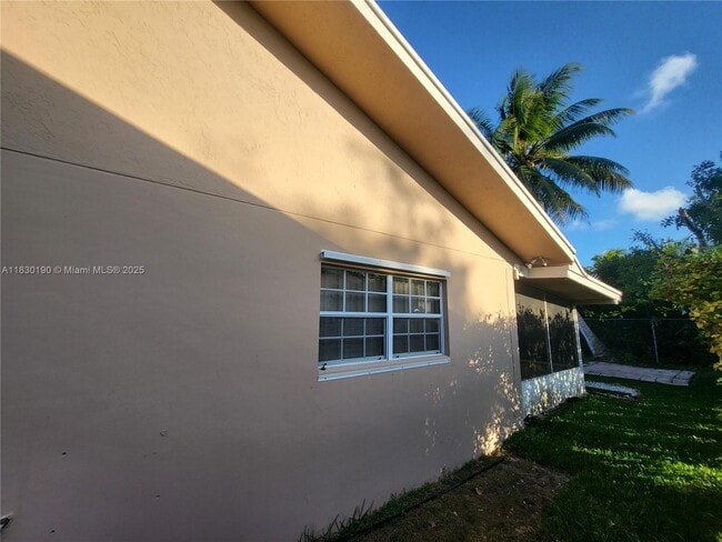 Building Photo - 9034 SW 163rd Terrace