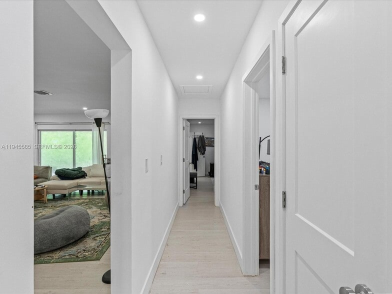 Building Photo - 5265 SW 78th St