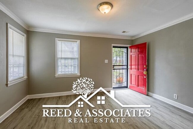 Building Photo - EAST MEMPHIS - COLONIAL