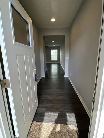 Building Photo - 4154 Little Bluestem Dr