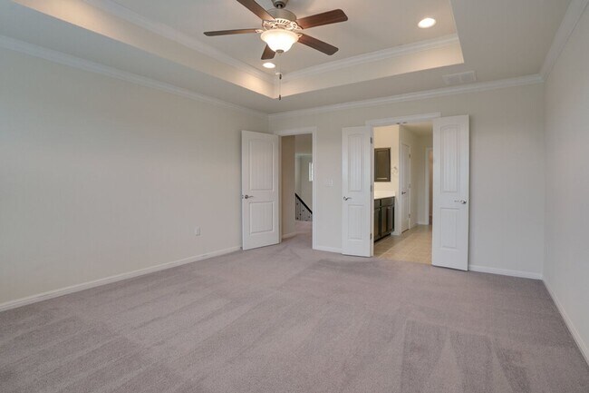 Building Photo - 14005 Hedera Dr