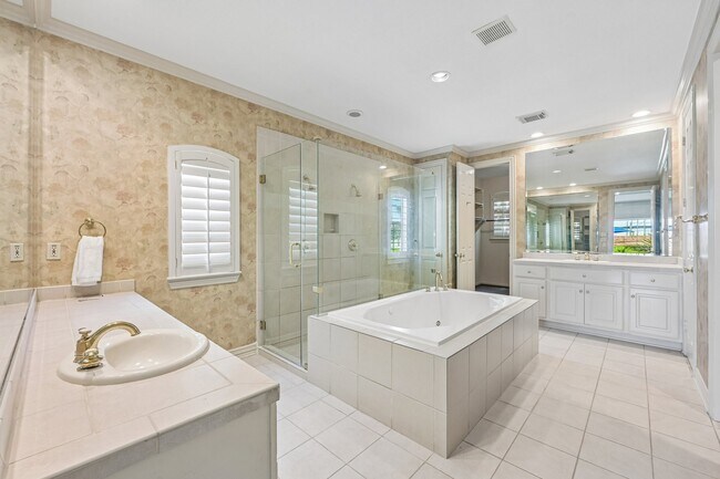 Building Photo - 1611 Copperas Cove