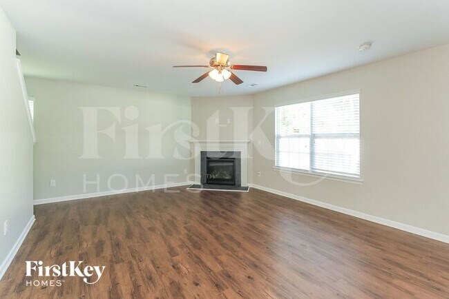 Building Photo - 7217 Niccoline Ln