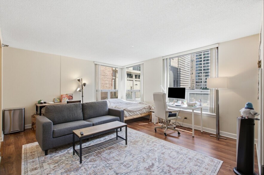 Building Photo - 440 N Wabash Ave