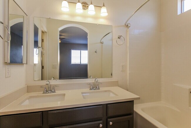 Building Photo - 6046 W Illini St