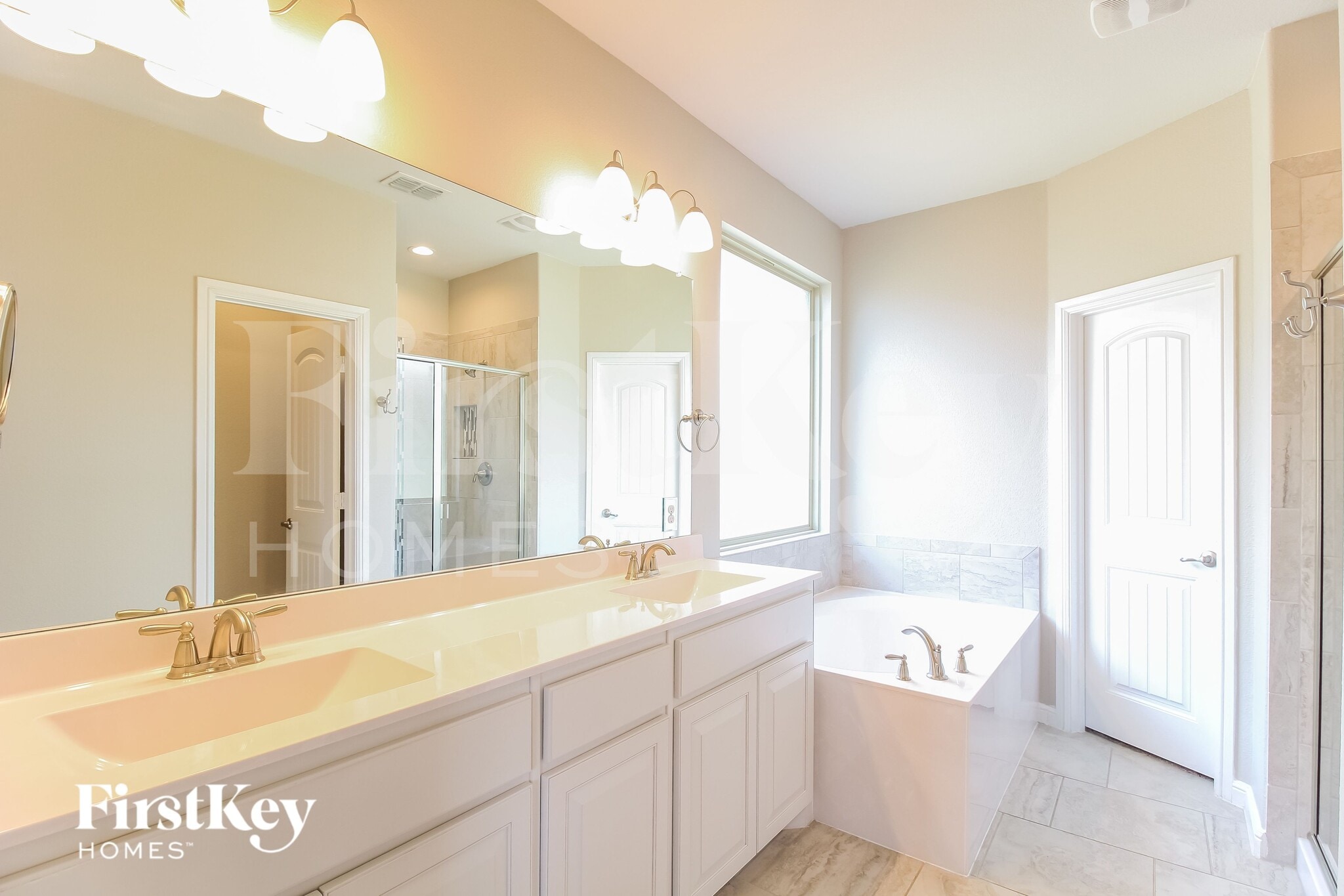 Building Photo - 401 Goldfinch Rd