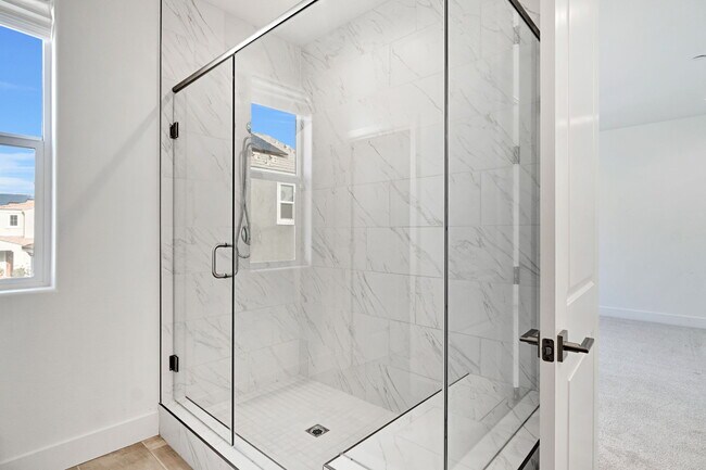 Building Photo - 863 Orchard Hills Rd