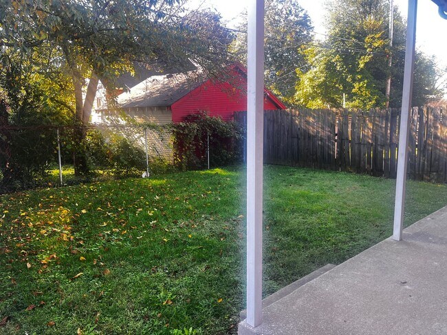 Building Photo - Spacious 3-Bedroom Home for Rent – Comfort...