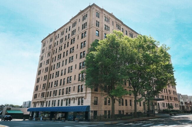 Building Photo - Arlington Apartments