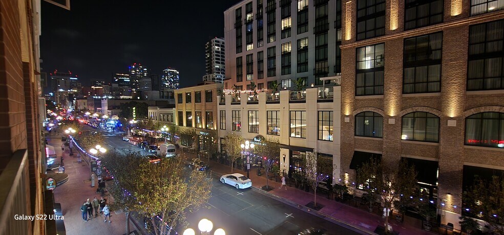 Building Photo - 450 J St