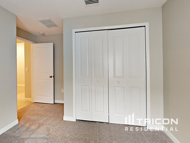 Building Photo - 1748 Broad Winged Hawk Dr