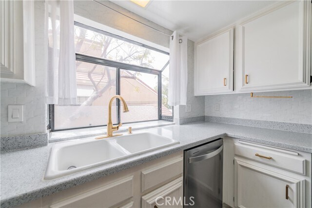 Building Photo - 3555 W Greentree Cir