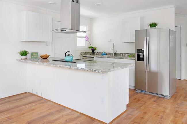 Building Photo - 194 Lower Waiehu Beach Rd