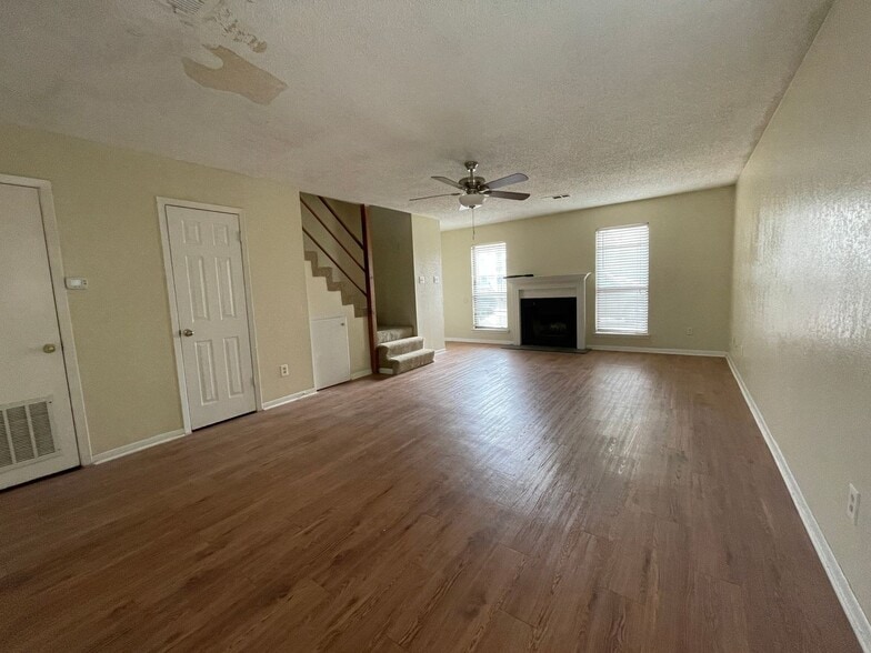 Building Photo - 3407 Victoria Cir