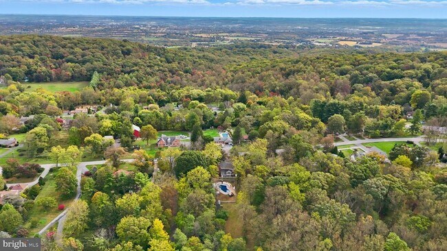 Building Photo - 5642 Jefferson Blvd