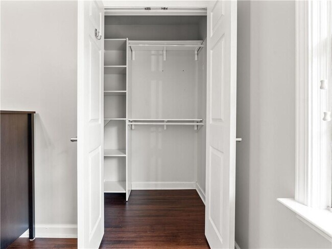 Building Photo - 2232 Dunseath Ave NW