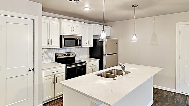 Building Photo - 4920 Avion Ct