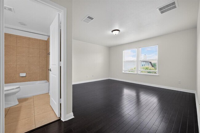 Building Photo - 16208 McAloon Way