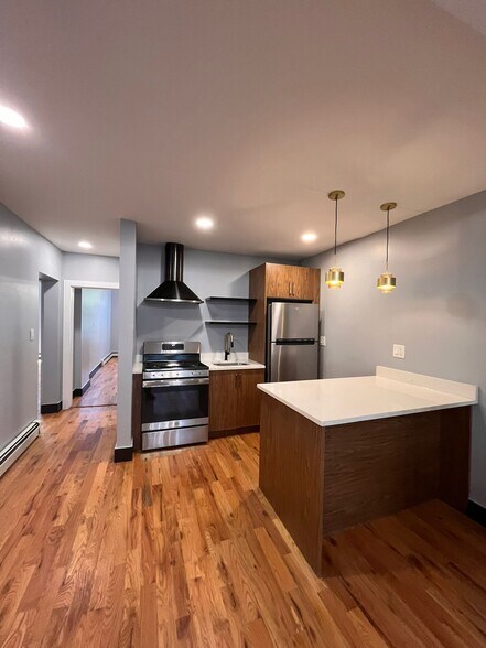 Building Photo - 17 Belmont Ave