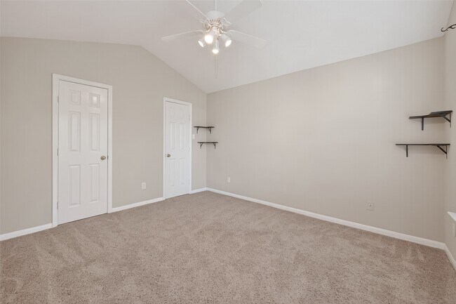 Building Photo - 2330 Everest Way