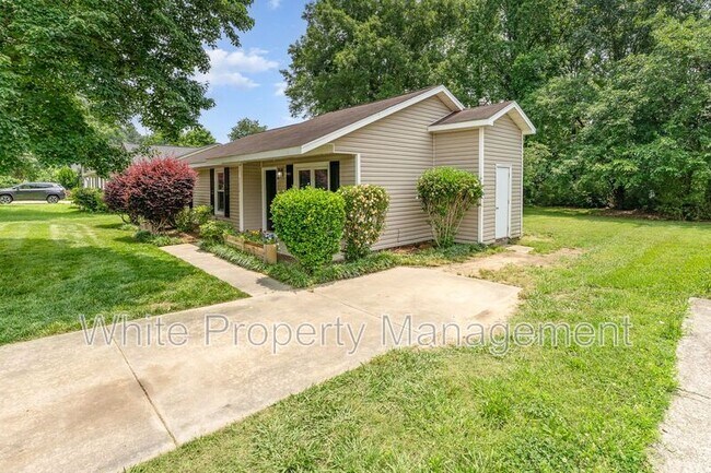 Building Photo - 7230 Newell Acres Dr