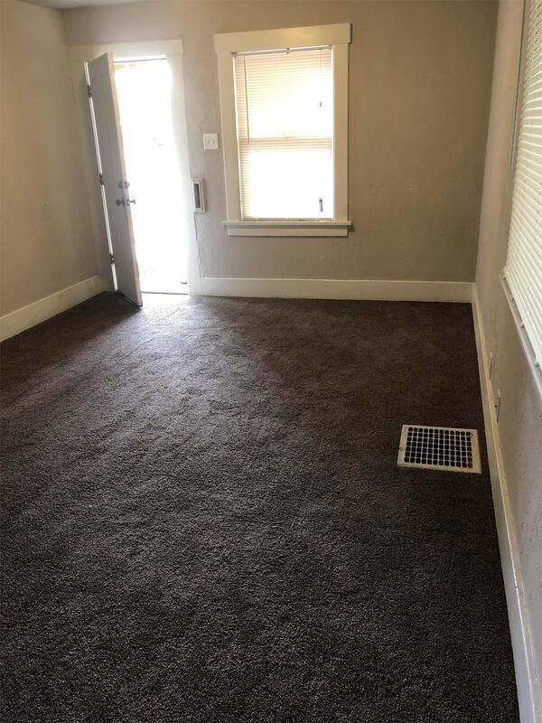 Building Photo - 810 21st St