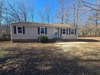 Building Photo - 3 bedroom house in Prince George County