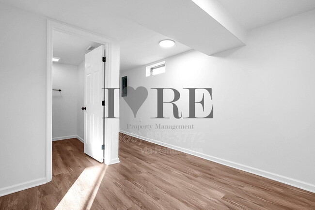 Building Photo - 1902 Brookfield Rd