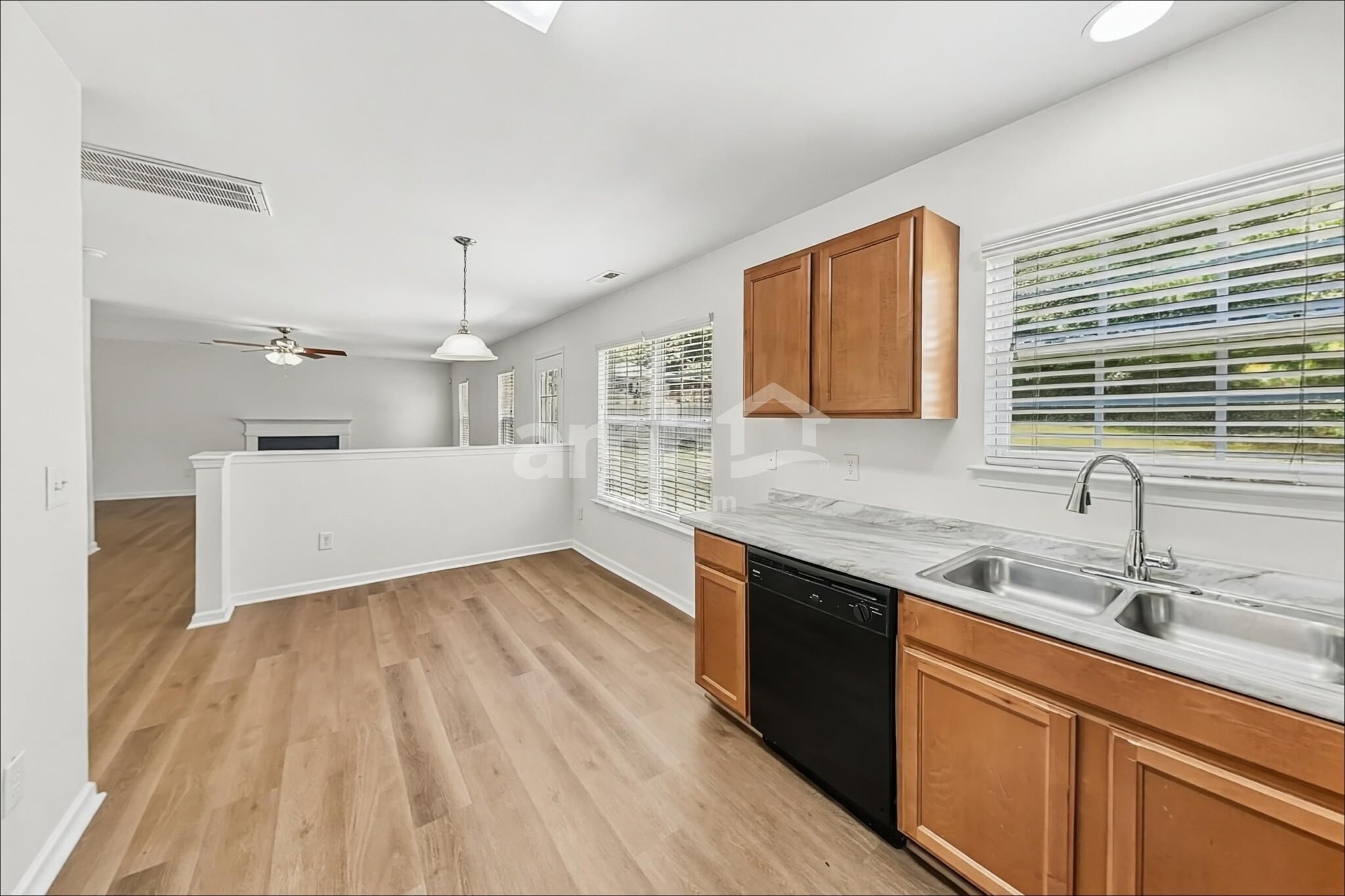 Building Photo - 4134 Robinwood Dr