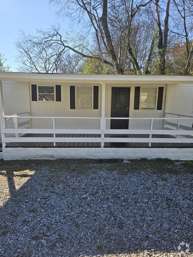 Building Photo - Affordable 1 Bedroom - Utilities Included