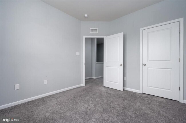 Building Photo - 7722 Venice Ln